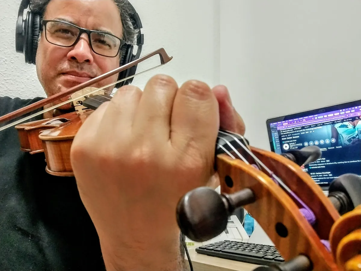 do professional violinist for any genre high quality recordings 24 hours