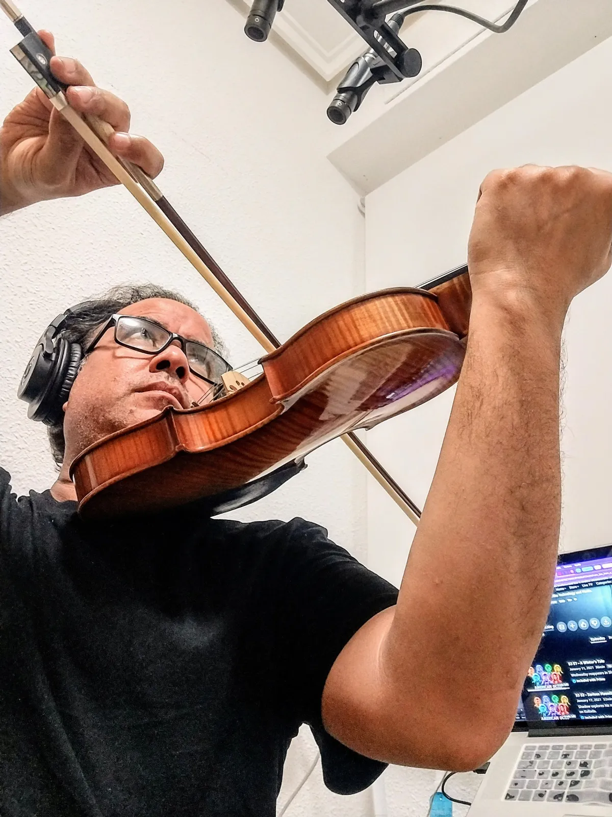 do professional violinist for any genre high quality recordings 24 hours